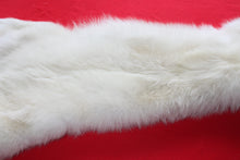 Load image into Gallery viewer, Yukon Wolf - HAS FEET AND CLAWS - WLF1040