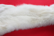 Load image into Gallery viewer, Yukon Wolf - HAS FEET AND CLAWS - WLF1040
