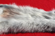 Load image into Gallery viewer, Canadian Arctic Wolf - HAS FEET AND CLAWS - WLF1054
